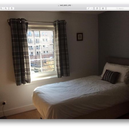 20/5 Timber Bush Apartment เอดินบะระ ภายนอก รูปภาพ