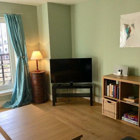 20/5 Timber Bush Apartment เอดินบะระ ภายนอก รูปภาพ
