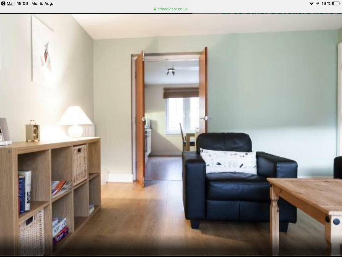 20/5 Timber Bush Apartment เอดินบะระ ภายนอก รูปภาพ